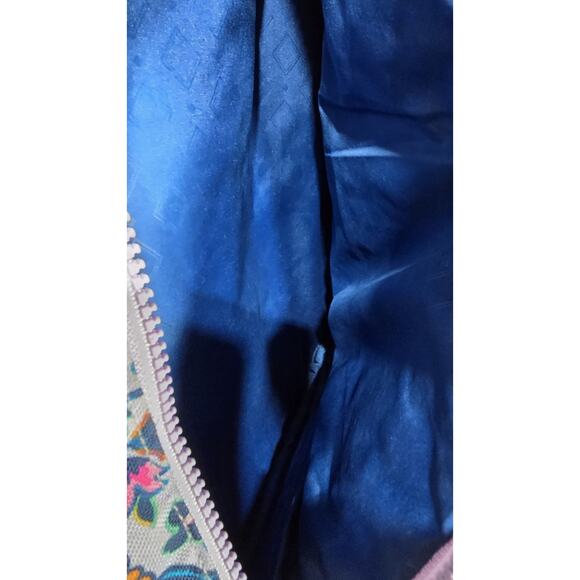 Vera Bradley Reactive Purple Floral Sling Backpack Pre Owned - Picture 6 of 13